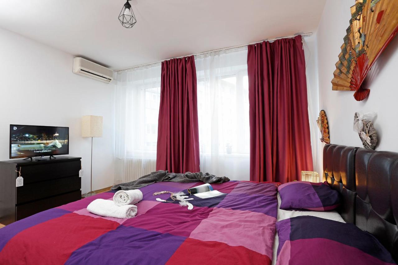 Central Apartment Very Close To Old City Bukurešť Exteriér fotografie